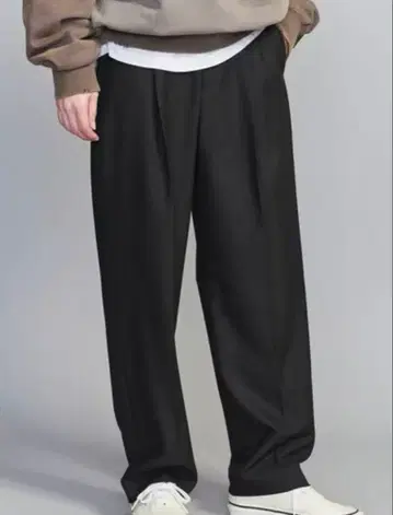 뷰티앤유스 턱 테이퍼드 팬츠