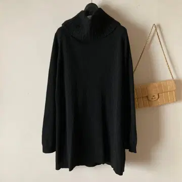 띠어리* 캐시미어 100% 터틀넥 니트 튜닉