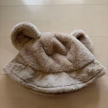 더피 곰 귀도리 모자 베이지