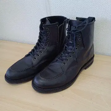 블랙 가죽 미들컷 워크 부츠