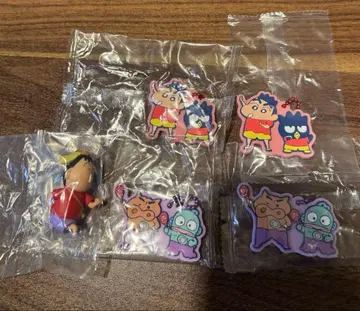 산리오 짱구는 못말려(크레용 신짱) 가챠가챠