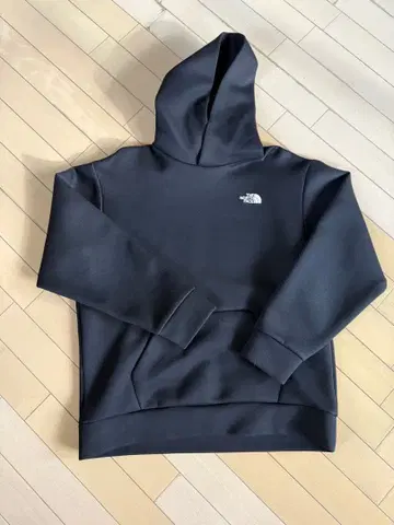 The North Face 블랙 후드 부착 후드티