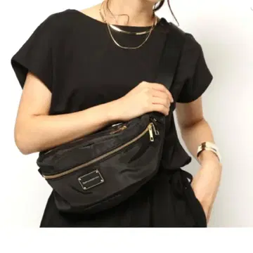 밴야드 스톰 블랙 나일론 바디백