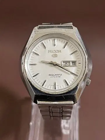 RICOH RIQUARTZ 손목시계