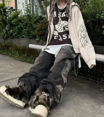 [ XU DOG ] 카모플라쥬 사이드 데미지 와이드 데님 팬츠