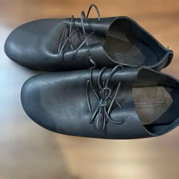 Kohima Shoe Makers 블랙 로퍼