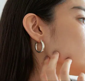 시루무린 미디엄 후프 귀걸이