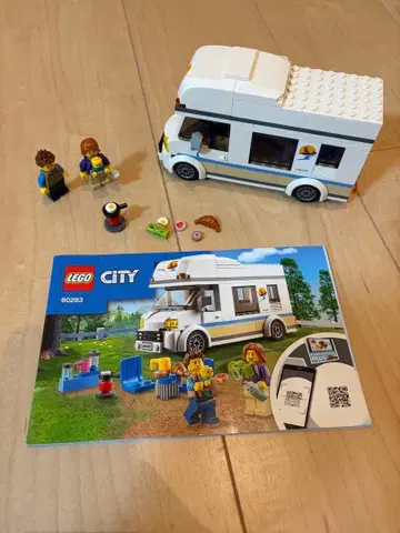 레고 시티 홀리데이 캠핑카 60283