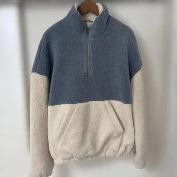 ZARA 하프 지퍼 보아 자켓