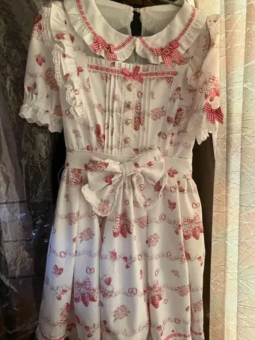 리즈리사 creamy berry 패턴 원피스 화이트 사이즈 3