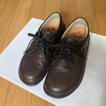 브라운 천연 가죽 로퍼 사이즈 35