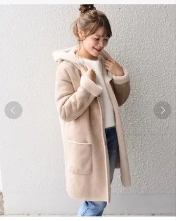 SHIPS 페이크 무스탕 후드 코트