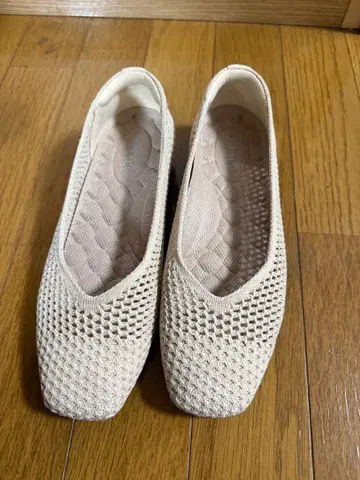 VIVAIA 통굽 메쉬 플랫슈즈 37 23.5 중고 스퀘어