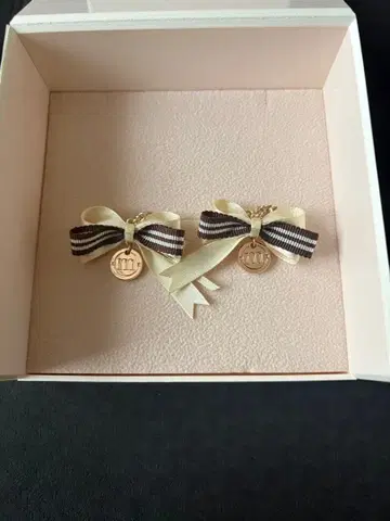 mayla classic 리본 귀찌 참 포함 골드 미사용 새상품