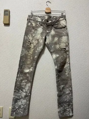 프란시스토모크스 블리치 가공 스키니 데님 /2 그레이지 스터드