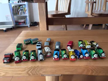 캡슐 프라레일 토마스