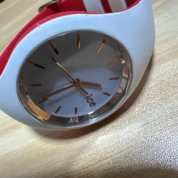 아이스워치 손목시계 화이트