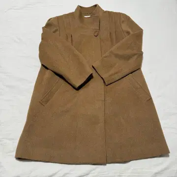 브라운 버튼 코트
