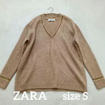 ZARA KNIT 베이지 V넥 긴팔 니트 스웨터 골드 장식 S 사이즈