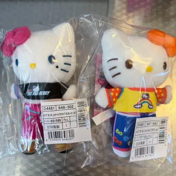 산리오 오샤레마녀 러브베리 헬로키티&미미 마스코트