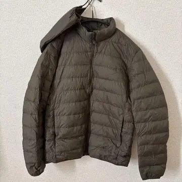 유니클로 울트라 라이트 다운 자켓 3D 컷 올리브 M 사이즈