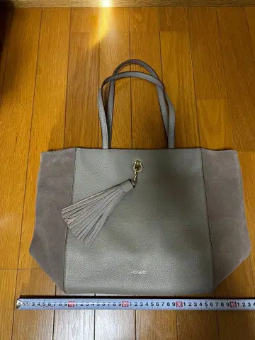 TREASURE 그레이 가죽 스웨이드 토트백