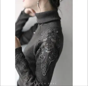 CAWAii 터틀넥 니트 블랙 레이스 자수