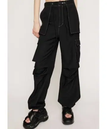 WOVEN FLARE CARGO 팬츠