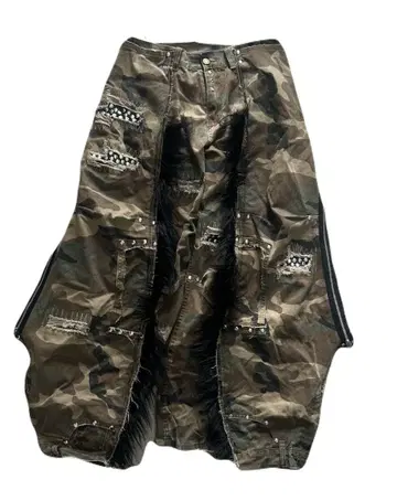 리메이크 카모플라쥬 카고 팬츠 지퍼 포함