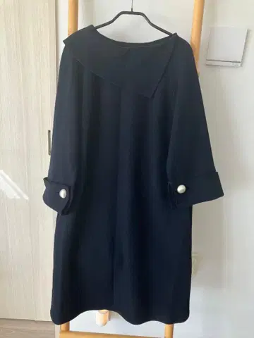 Adore 압축 울 미디엄 원피스