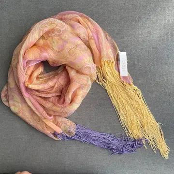 ESCADA (에스카다) 실크 100% 이탈리아제 프린지 스톨 스카프