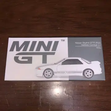 MINI GT 1/64 닛산 GT-R R32 베일사이드 화이트