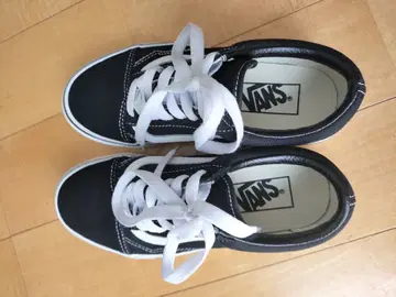 VANS 블랙 스니커즈