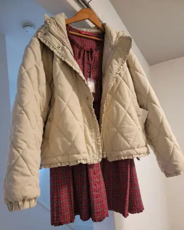 merry jenny 프릴 퀼팅 후드 자켓