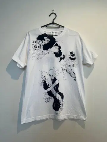 아차츄무 t셔츠