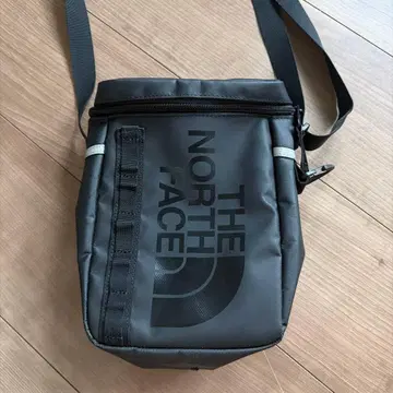 노스페이스 미니백 블랙