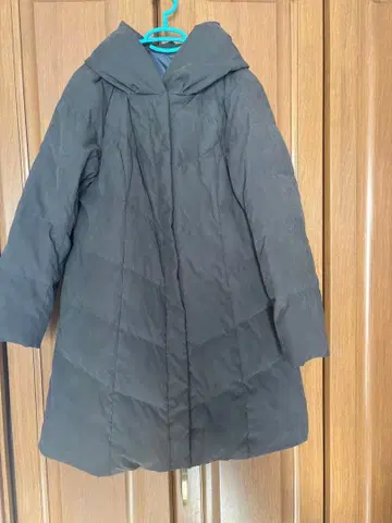 그레이 퀼팅 다운 자켓