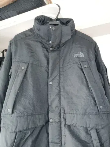 THE NORTH FACE 블랙 다운 자켓