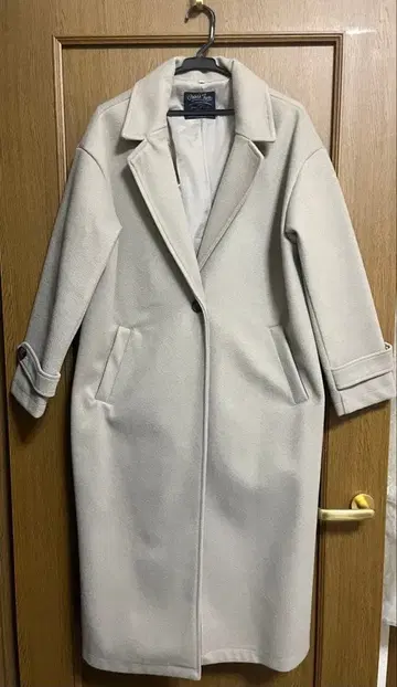 라이트 그레이 롱 코트