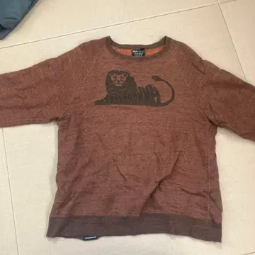 BackChannel 라이온 프린트 트레이닝복