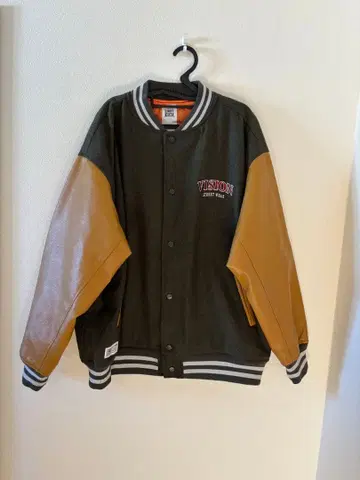 VISION STREET WEAR 바시티 자켓 올리브 그린