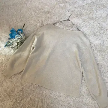 새상품급 [MK/미쉘클랑] 아이보리 오프숄더 니트 스웨터(38)