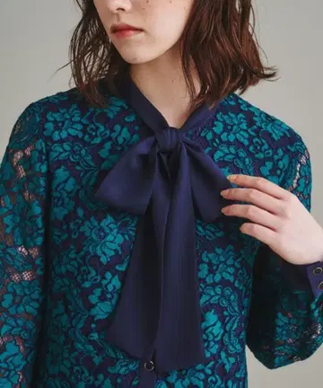 그레이스 콘티넨탈 레이스 보타이 원피스