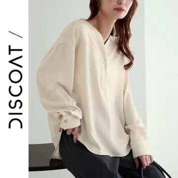 discoat 디스코트 깔끔한 단추 사용 스키퍼 블라우스 아이보리