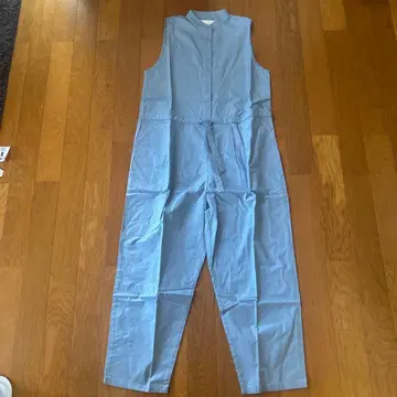 MARMARMAR 라이트 블루 슬리브리스 오버롤