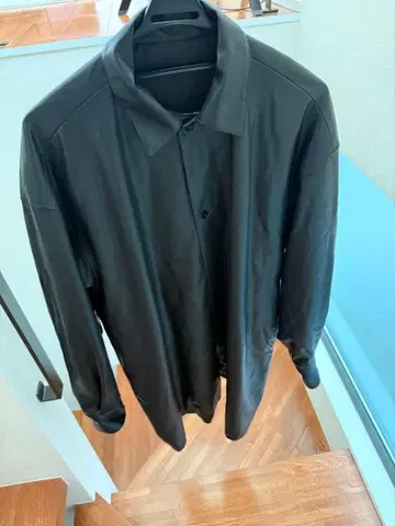 AMERI N탄력 콜라보 인조 가죽 레더 셔츠 자켓 사이즈 S