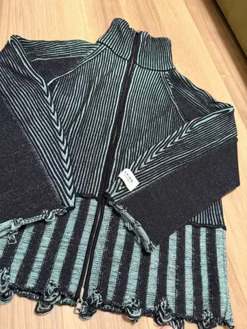 PEIEN connect 스트라이프 니트 긴팔