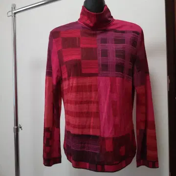 실크 4% 레오나르 티셔츠 뒷면 지퍼 포함