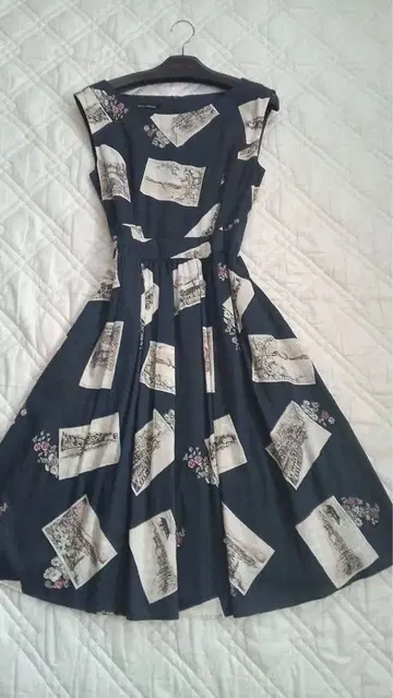 로라 애슐리 풍경 사진 슬리브리스 원피스 11호