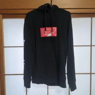 토이 머신 블랙 후드티